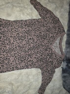 Women’s Mauve Leopard Print Mid Sleeve Top